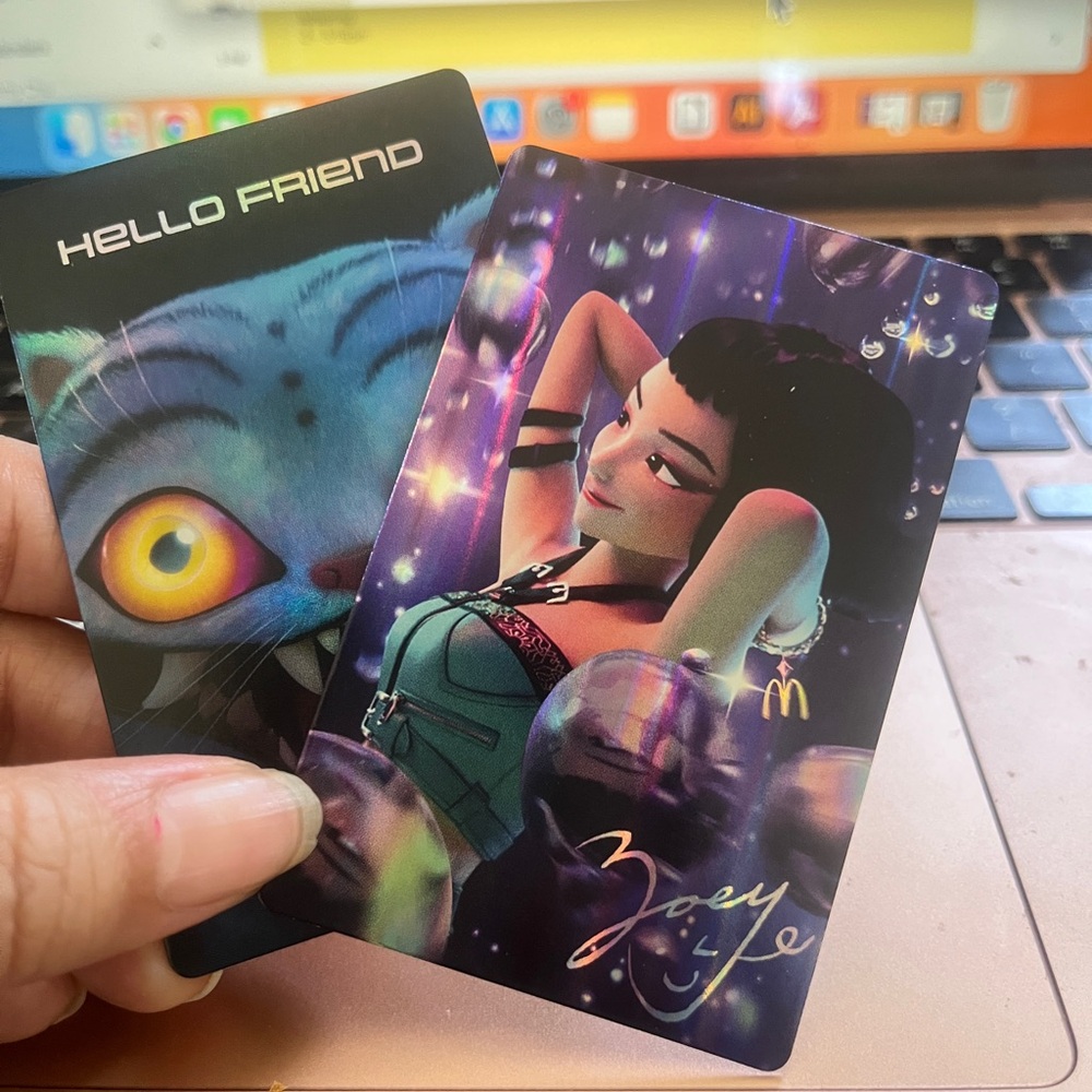 KPop Demon Hunters Zoey Trading Card Set